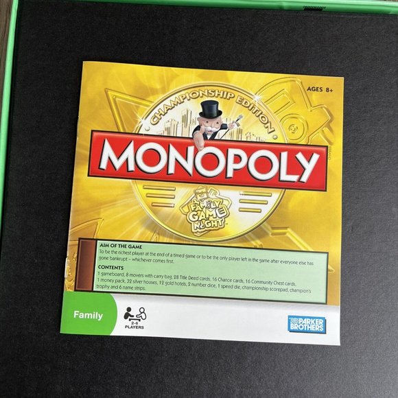 Monopoly Championship Edition Family Game With Trophy 2009 Hasbro - Picture 3 of 15